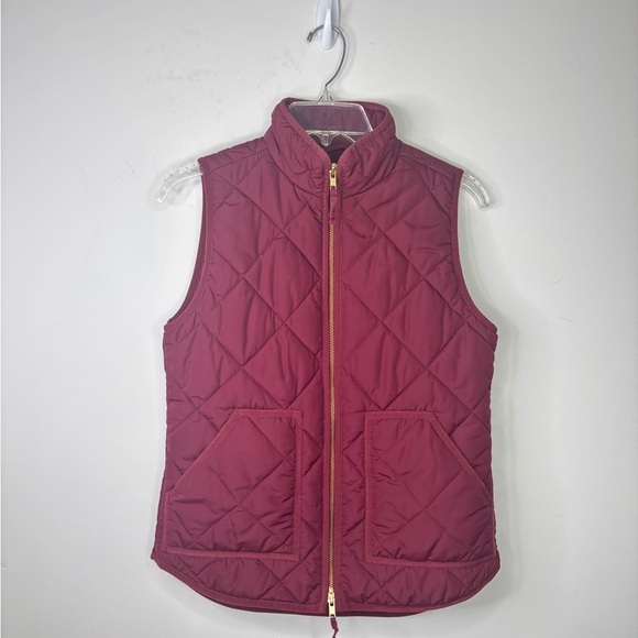 J. Crew Maroon Quilted Puffer Vest XS Zip Pockets Athleisure Outfit Sports Mom - Picture 1 of 6